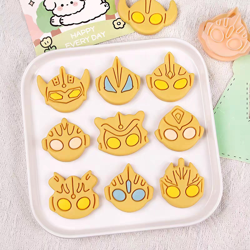 Baking In Kitchen - Горячая новинка: Формочки для печенья «Аниме